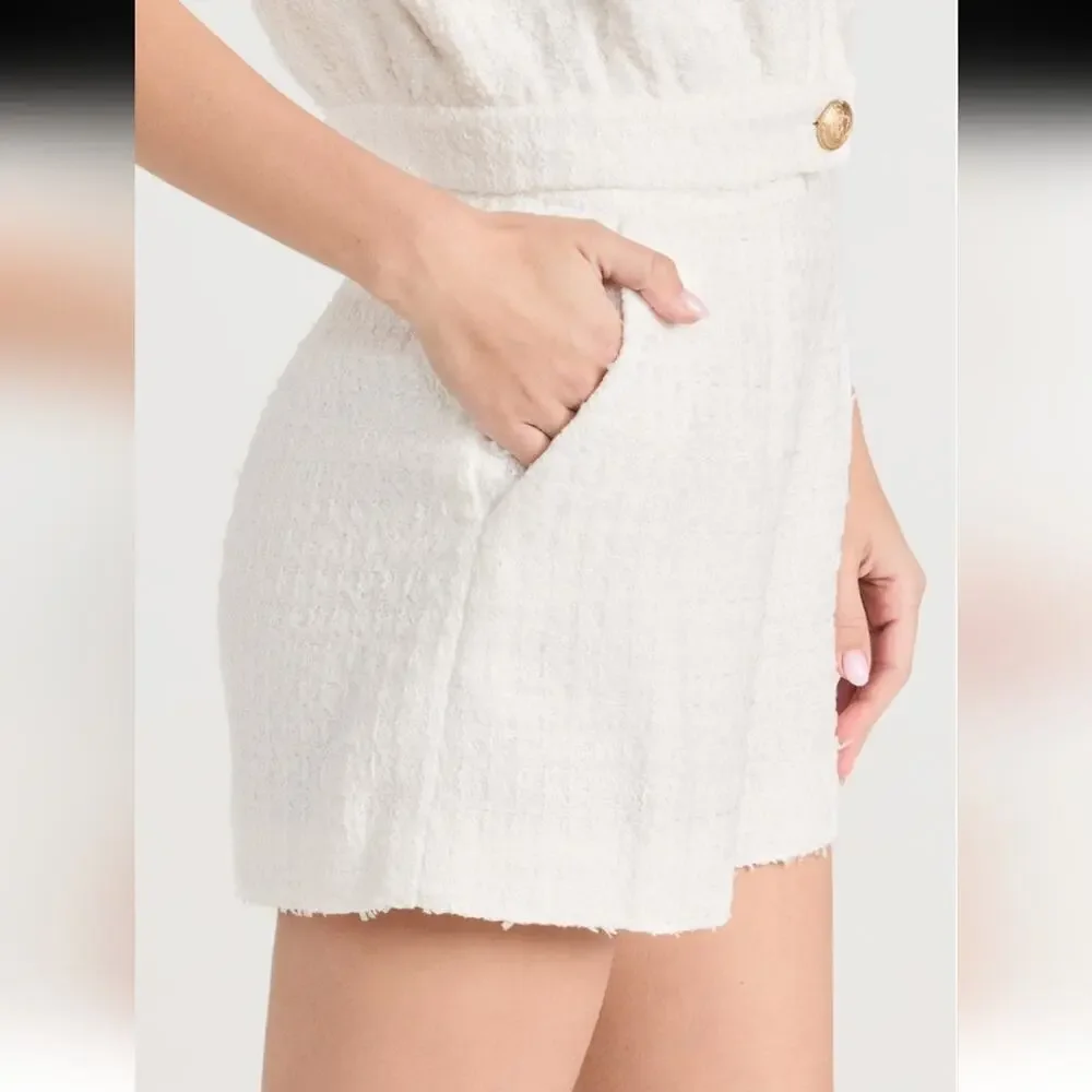 NWT$395 L'agence Ashton Bouclé Knit White Shorts Sz 6 - Picture 8 of 16